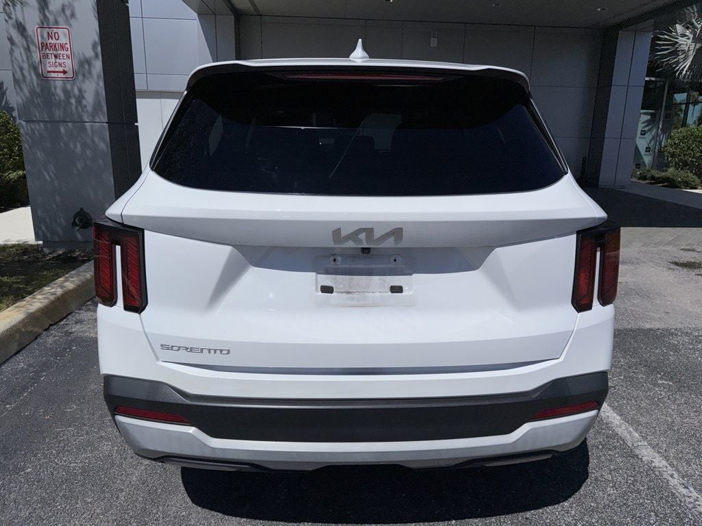 2024 Kia Sorento LX