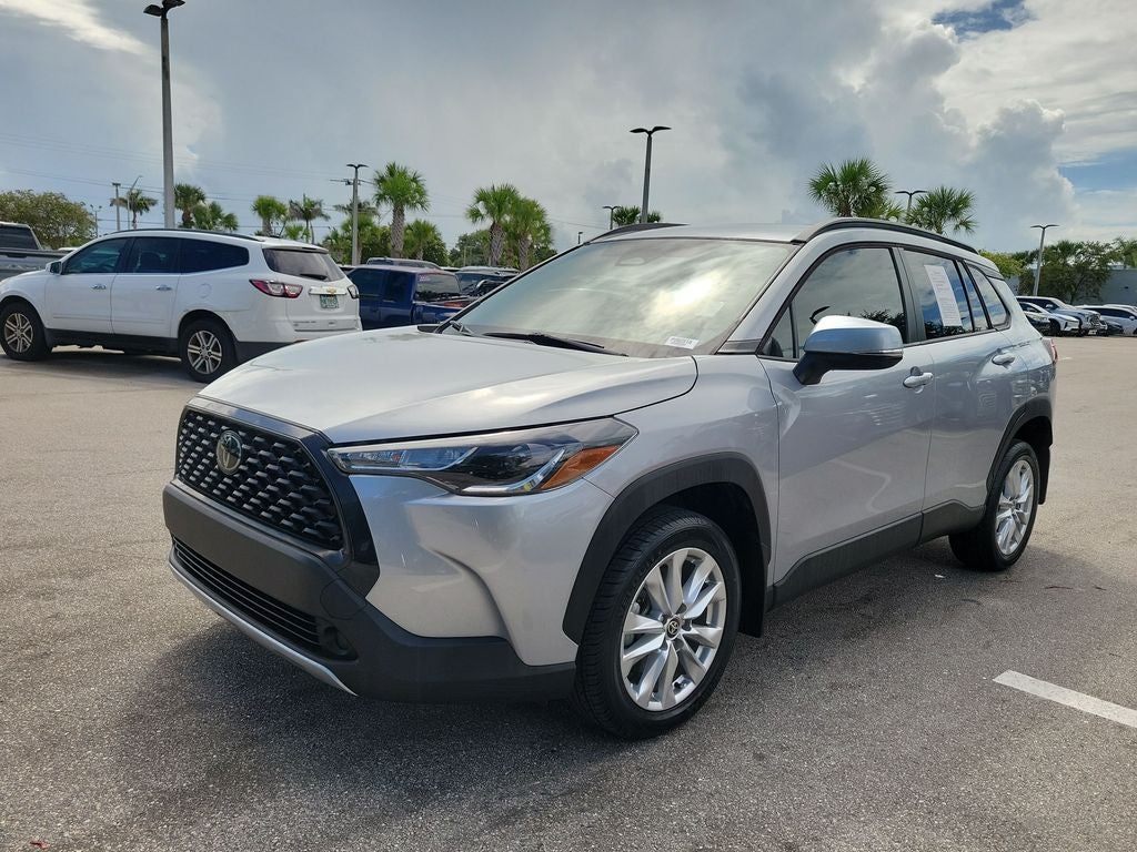 2024 Toyota Corolla Cross LE
