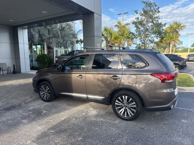 2019 Mitsubishi Outlander ES