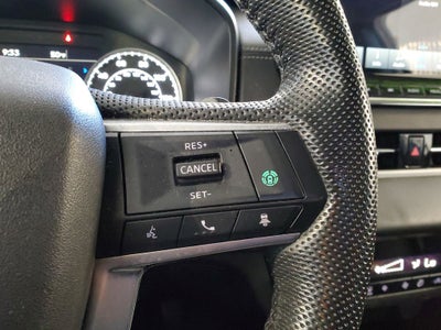 2023 Mitsubishi Outlander Base