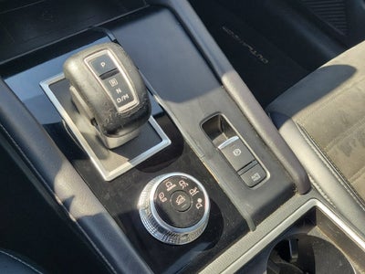 2024 Mitsubishi Outlander Base