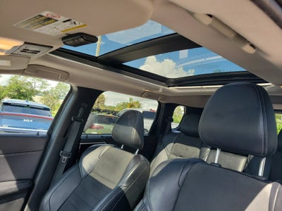 2024 Mitsubishi Outlander Base