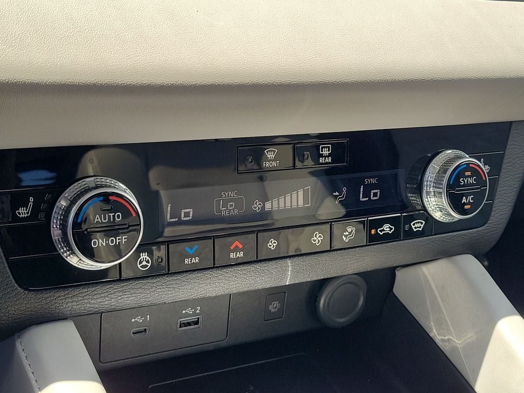 2024 Mitsubishi Outlander SEL