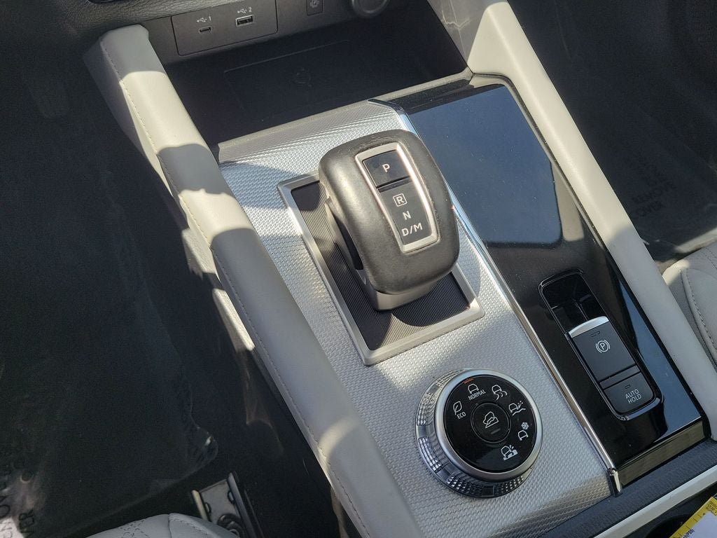 2024 Mitsubishi Outlander SEL
