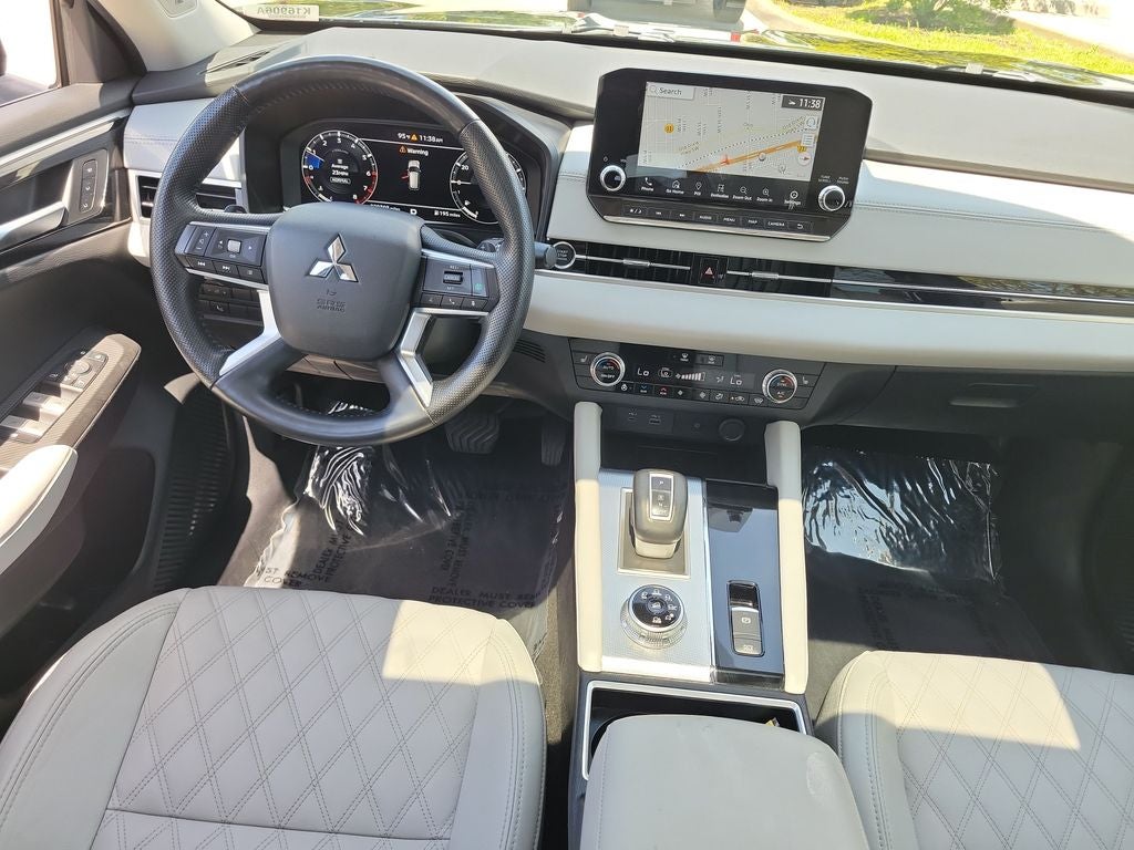 2024 Mitsubishi Outlander SEL