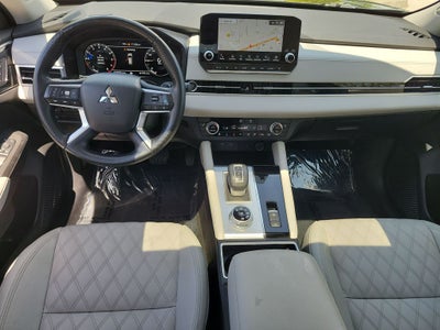 2024 Mitsubishi Outlander SEL