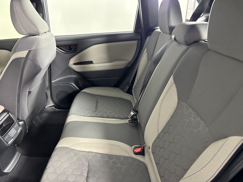 2025 Subaru Forester Base