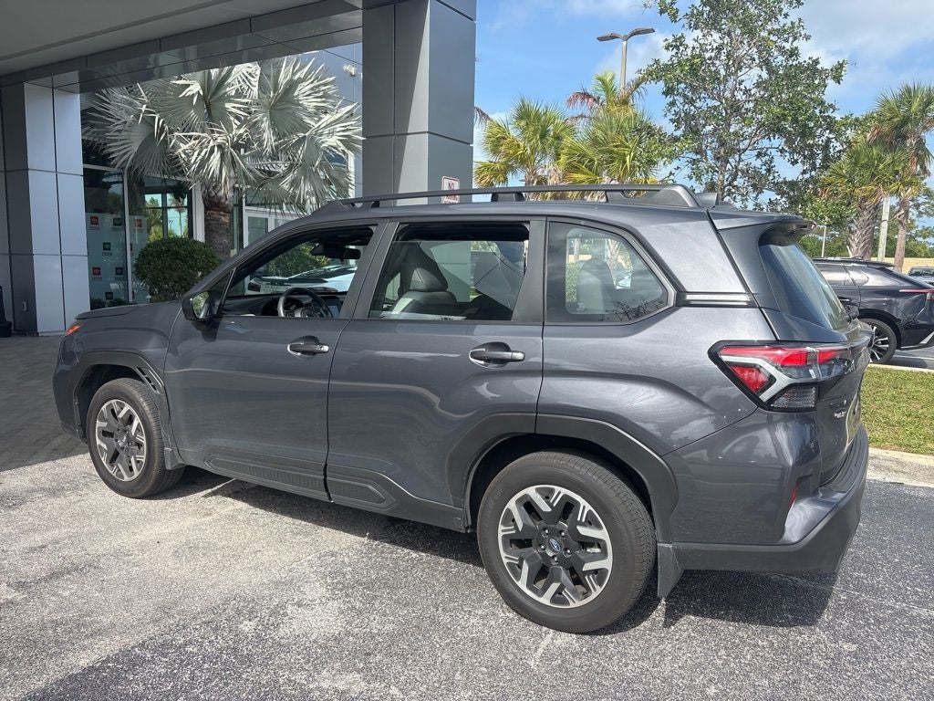 2025 Subaru Forester Base