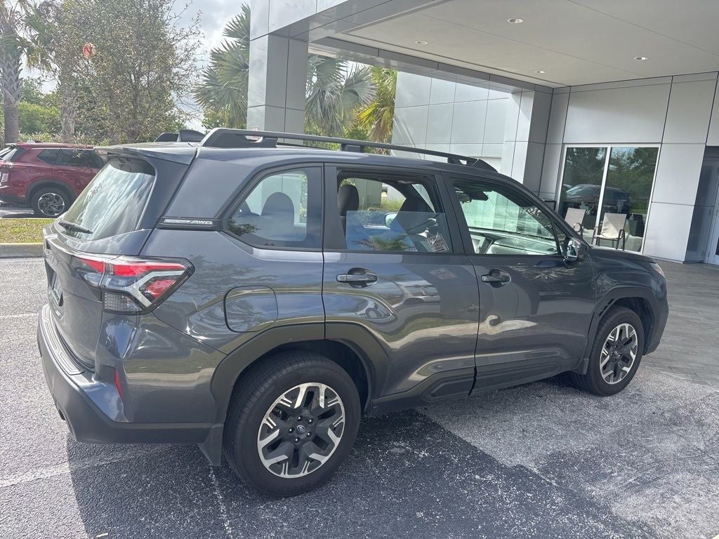 2025 Subaru Forester Base