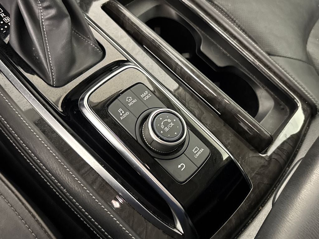 2022 INFINITI QX80 LUXE