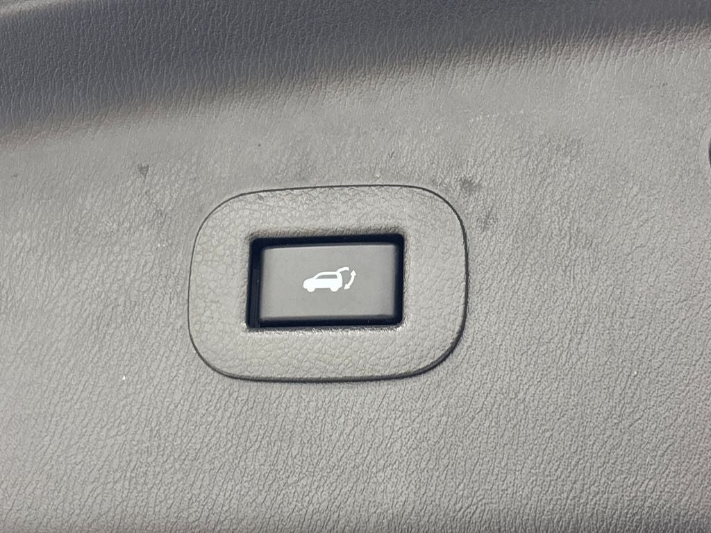 2022 INFINITI QX80 LUXE