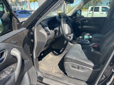 2022 INFINITI QX80 LUXE