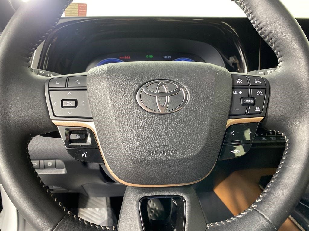 2025 Toyota Crown Signia Limited