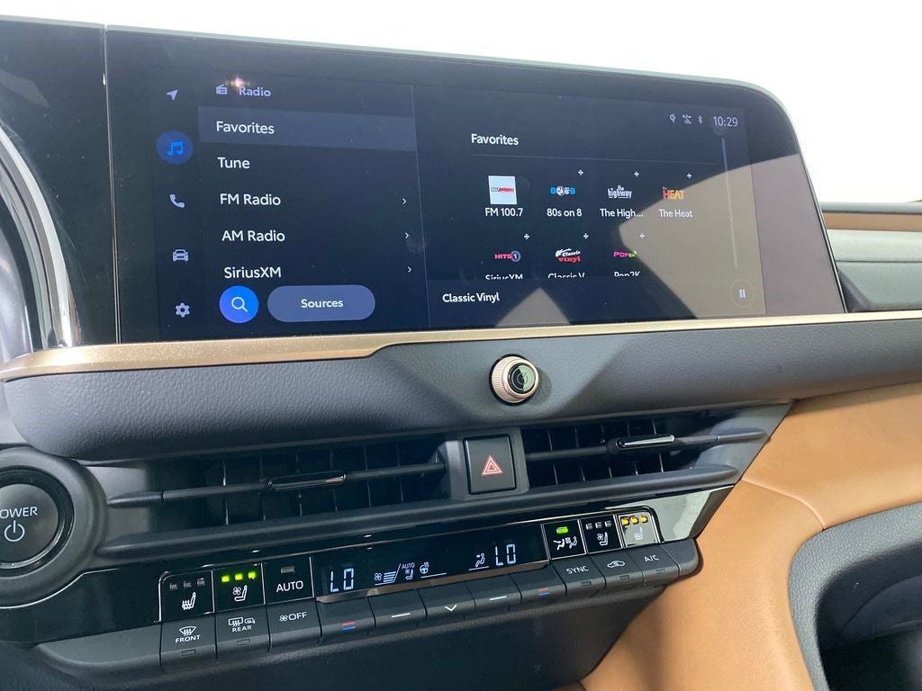 2025 Toyota Crown Signia Limited