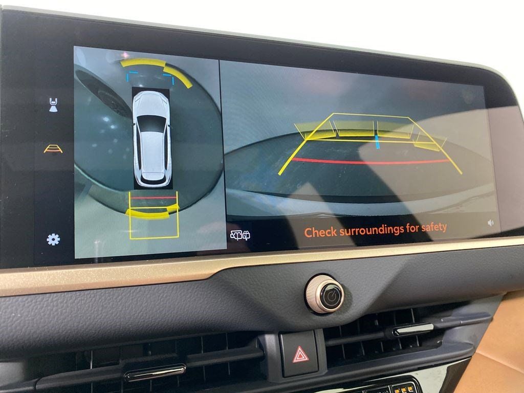 2025 Toyota Crown Signia Limited