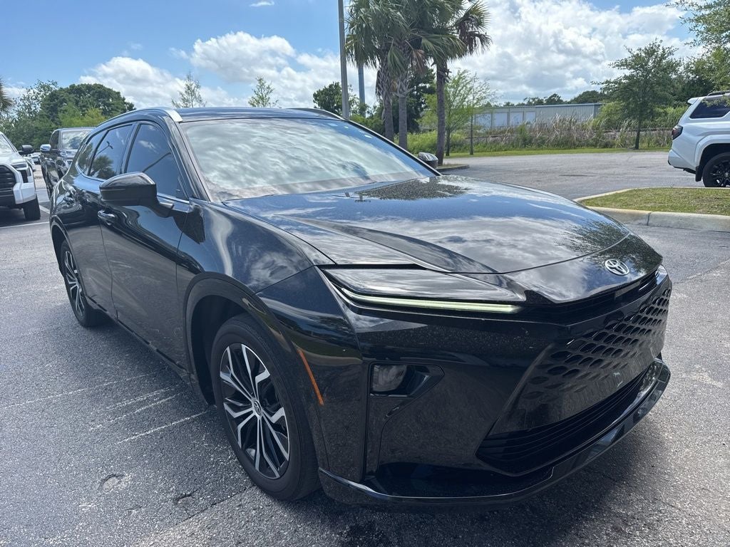 2025 Toyota Crown Signia XLE