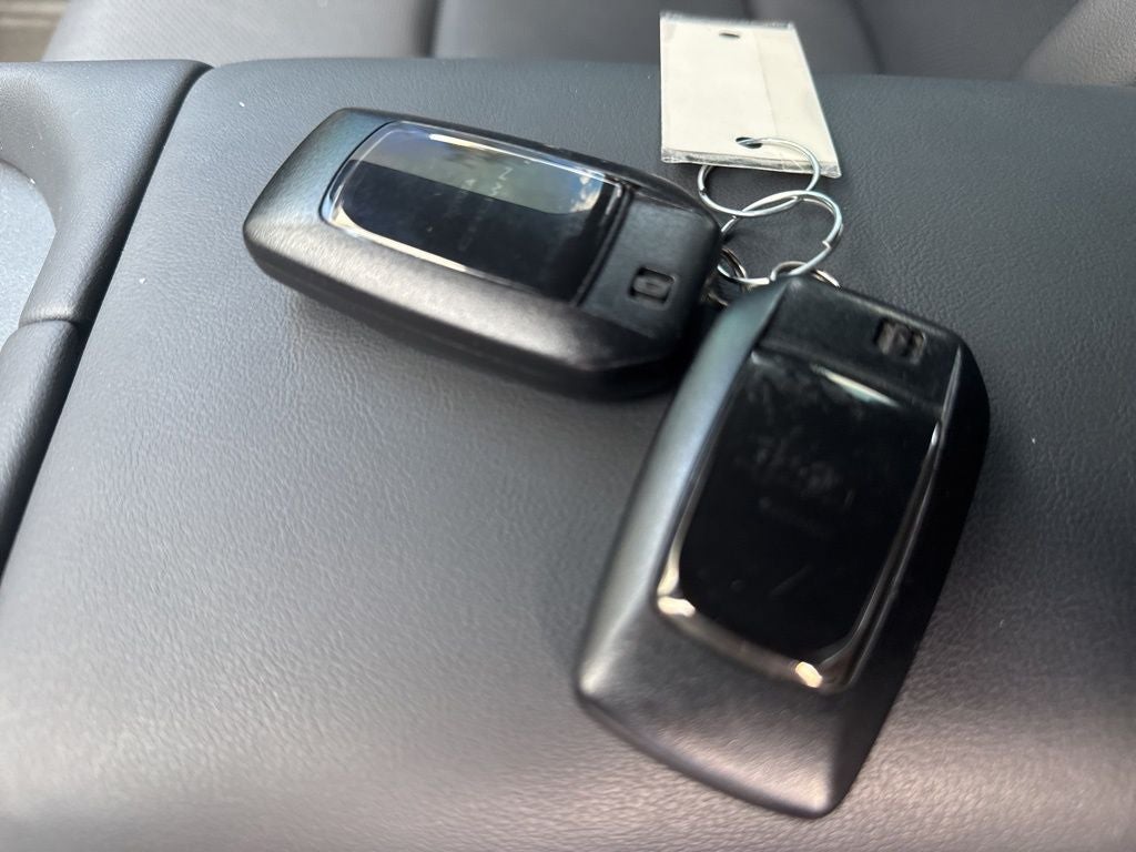 2025 Toyota Crown Signia XLE