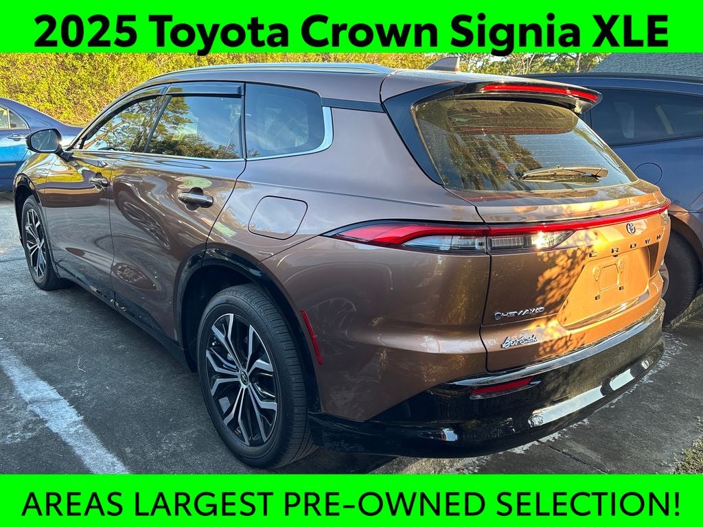 2025 Toyota Crown Signia XLE