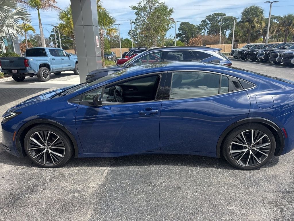 2023 Toyota Prius XLE