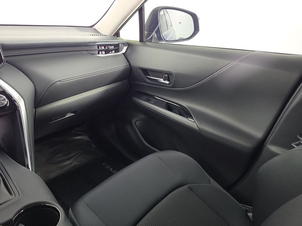 2023 Toyota Venza LE
