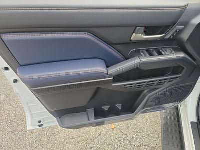 2026 Toyota 4Runner i-FORCE MAX Hybrid Platinum