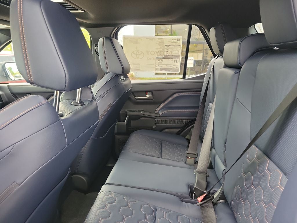 2026 Toyota 4Runner i-FORCE MAX Hybrid Platinum