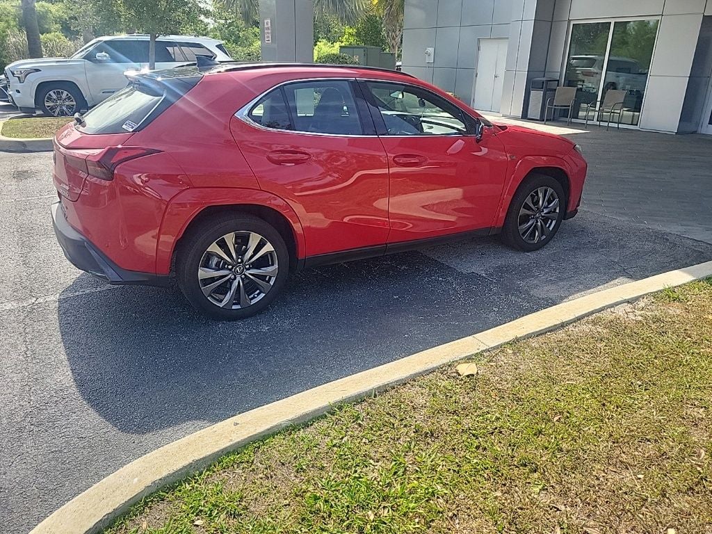 2024 Lexus UX 250h F SPORT Design