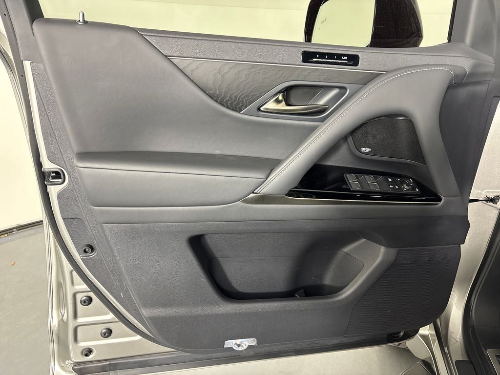 2024 Lexus LX 600 Luxury