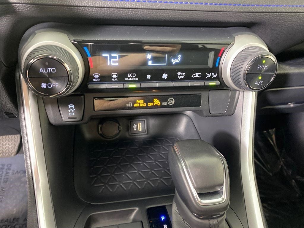 2023 Toyota RAV4 Hybrid SE