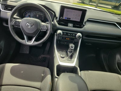 2023 Toyota RAV4 Hybrid SE