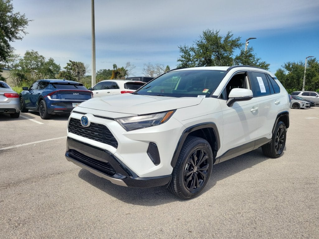 2023 Toyota RAV4 Hybrid SE