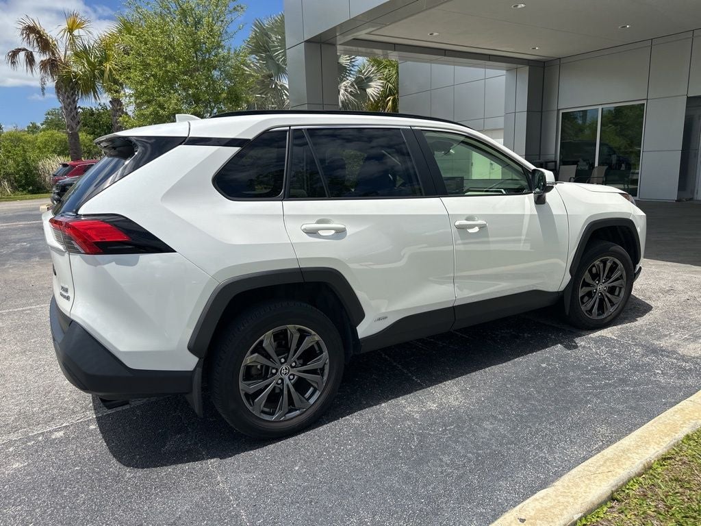 2022 Toyota RAV4 Hybrid XLE Premium