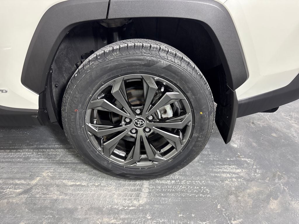 2022 Toyota RAV4 Hybrid XLE Premium