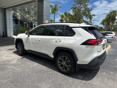 2022 Toyota RAV4 Hybrid XLE Premium