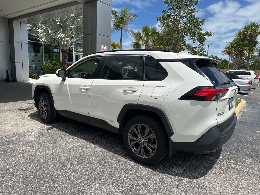 2022 Toyota RAV4 Hybrid XLE Premium