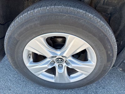 2019 Toyota RAV4 Hybrid XLE