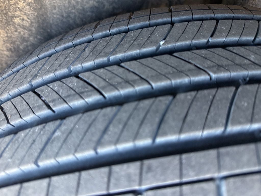 2019 Toyota RAV4 Hybrid XLE