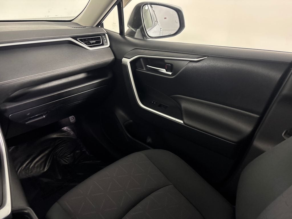 2019 Toyota RAV4 Hybrid XLE