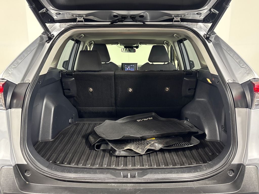 2019 Toyota RAV4 Hybrid XLE