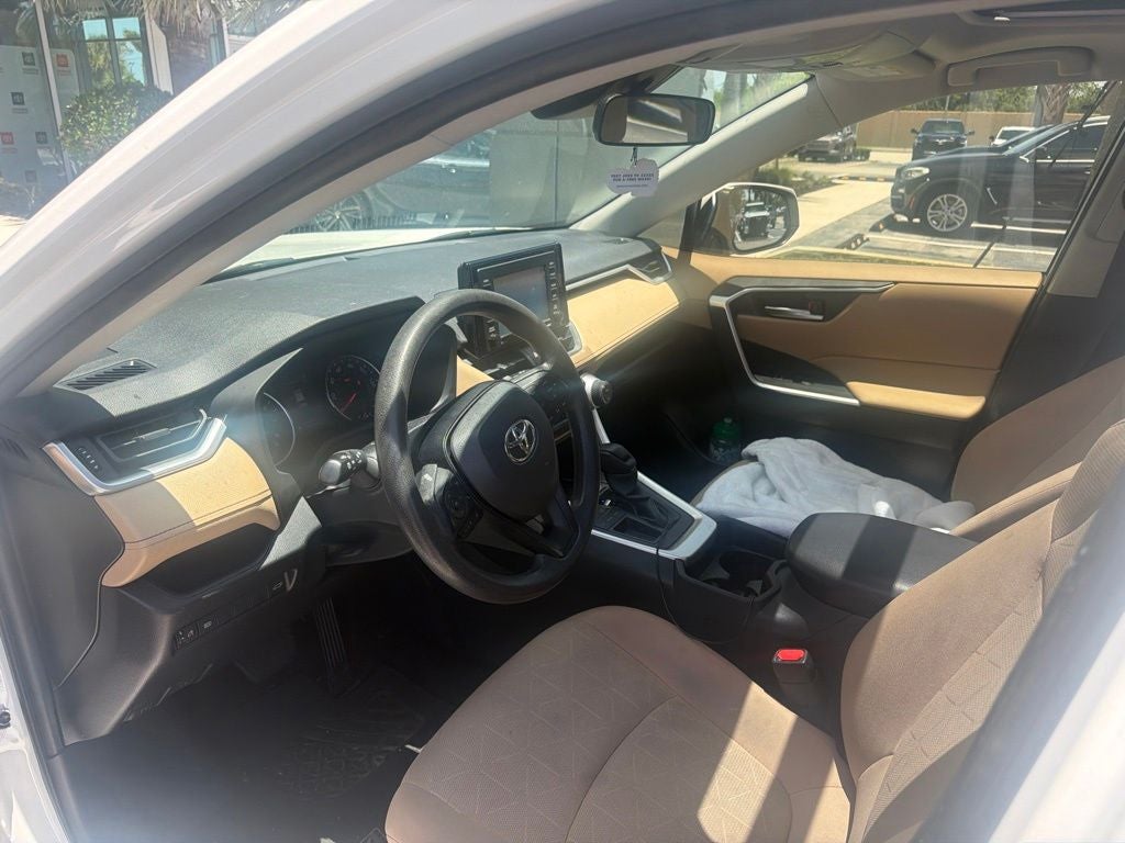 2020 Toyota RAV4 XLE