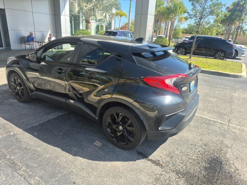 2021 Toyota C-HR XLE
