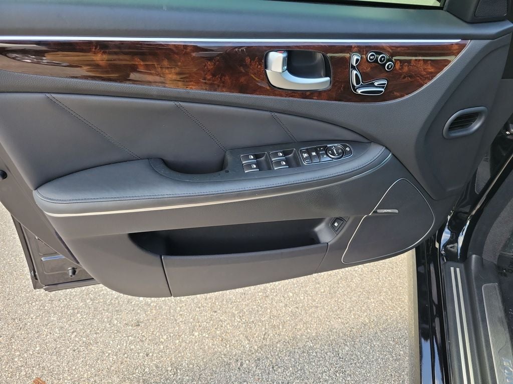 2012 Hyundai Equus Signature