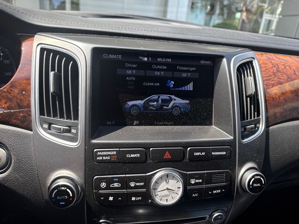 2012 Hyundai Equus Signature