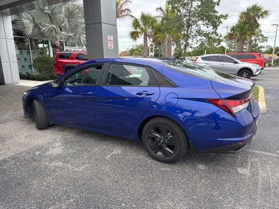 2022 Hyundai Elantra SEL