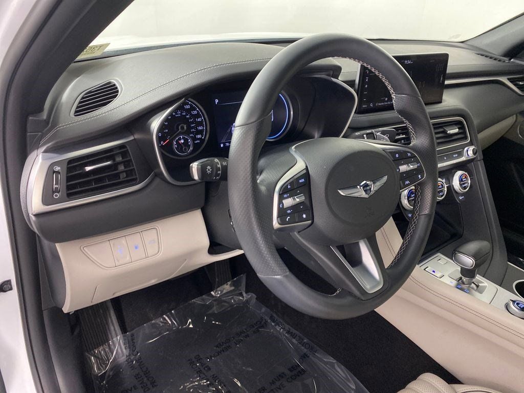 2022 Genesis G70 2.0T