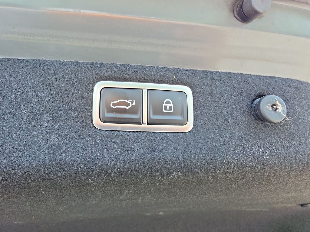 2023 Genesis G70 3.3T