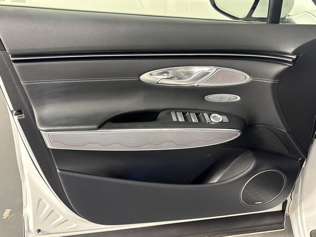 2023 Genesis GV70 2.5T