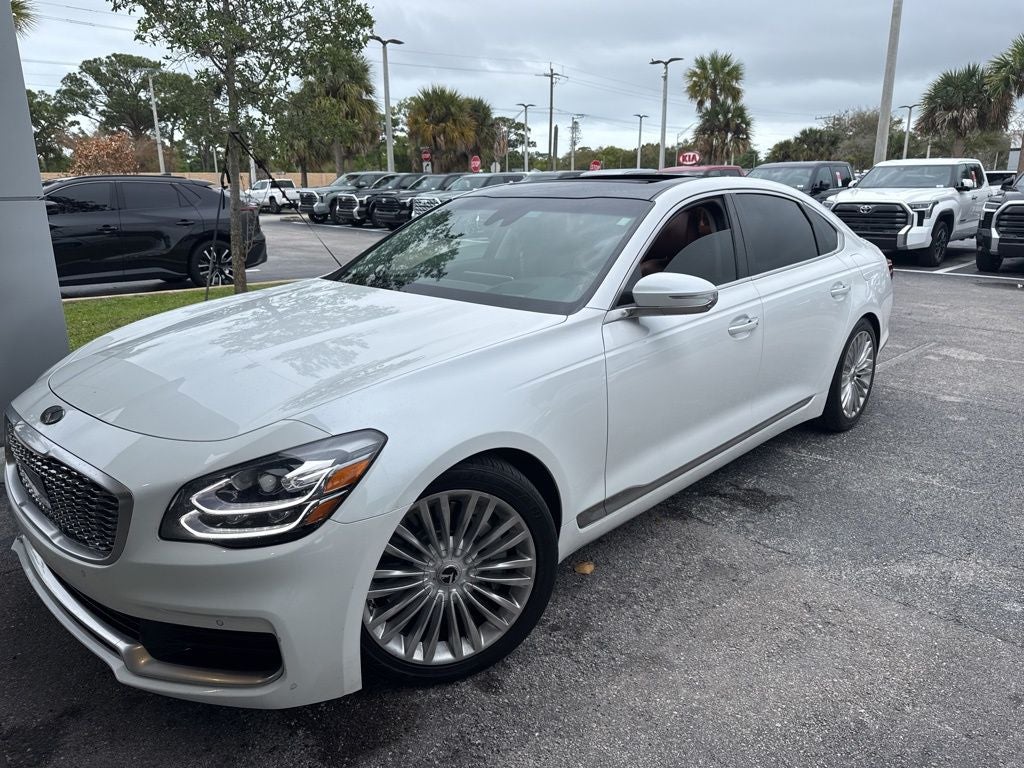 2019 Kia K900 Luxury