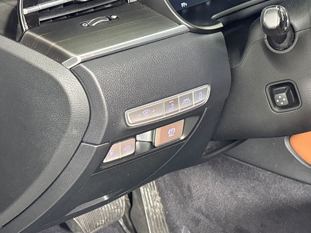 2019 Kia K900 Luxury