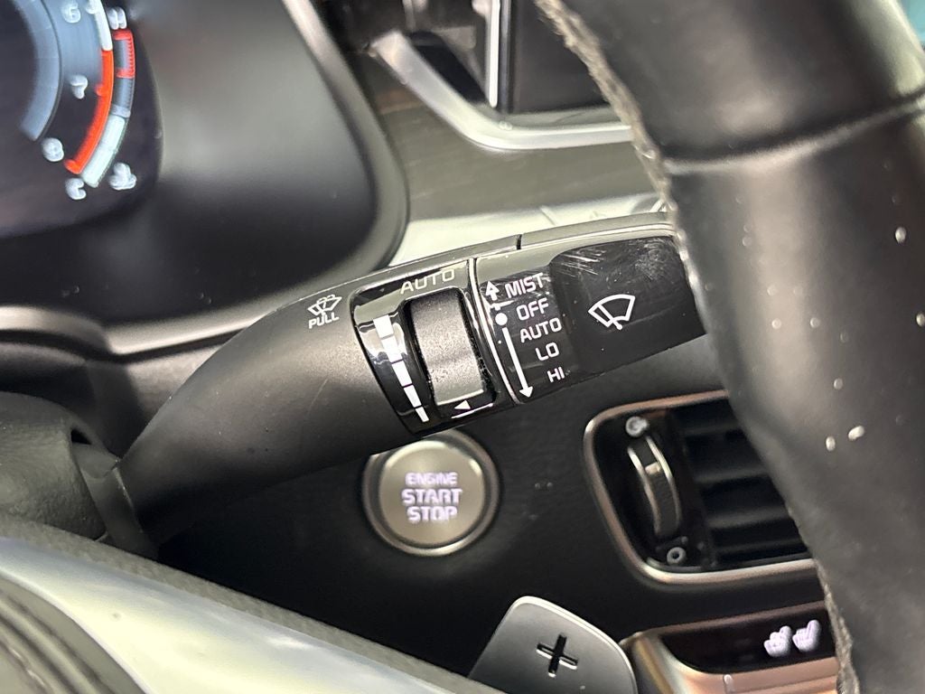 2019 Kia K900 Luxury